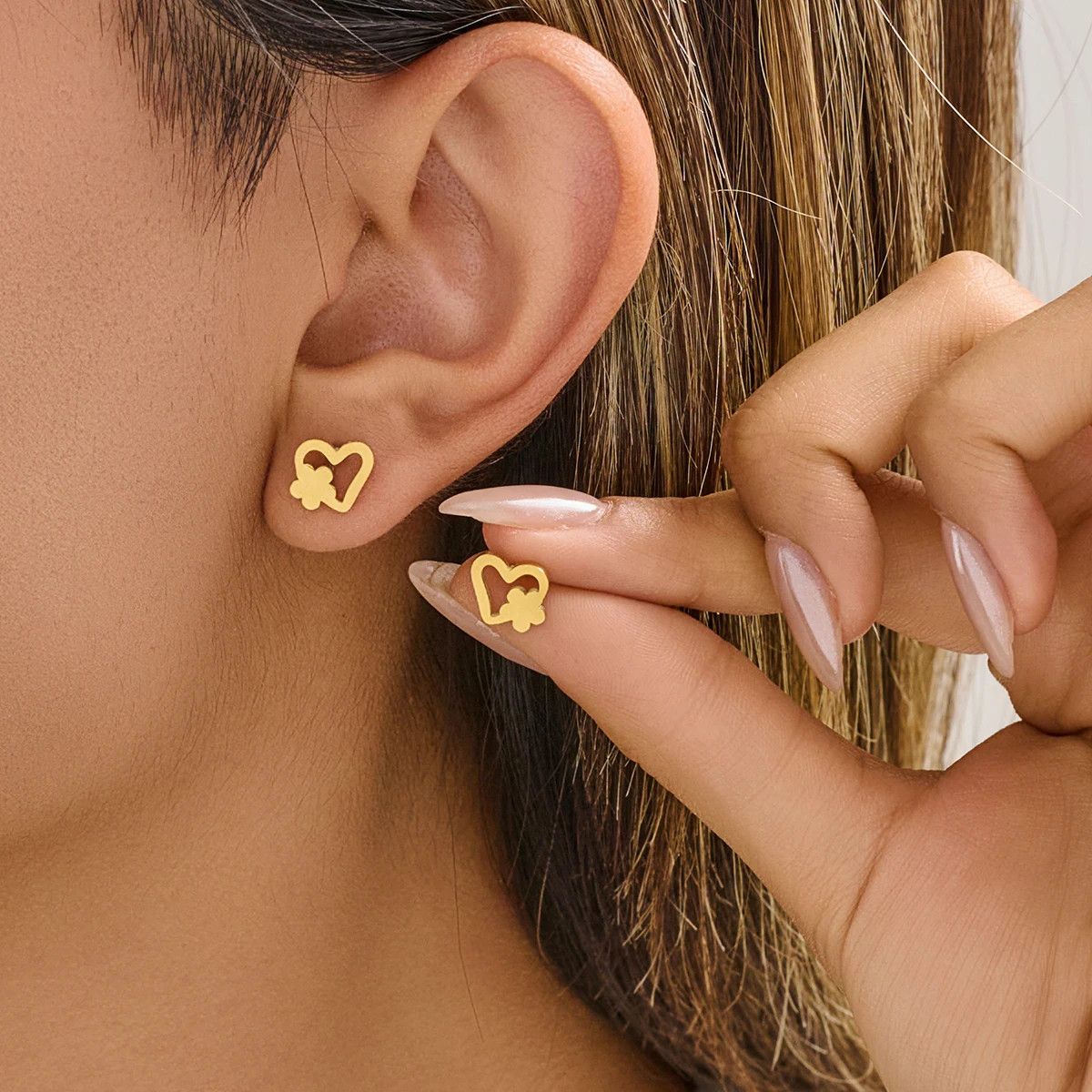 Jewelry Heart Flower Mini Stud Earrings Charm Earring Gift Size ONE SIZE - 2 Thumbnail