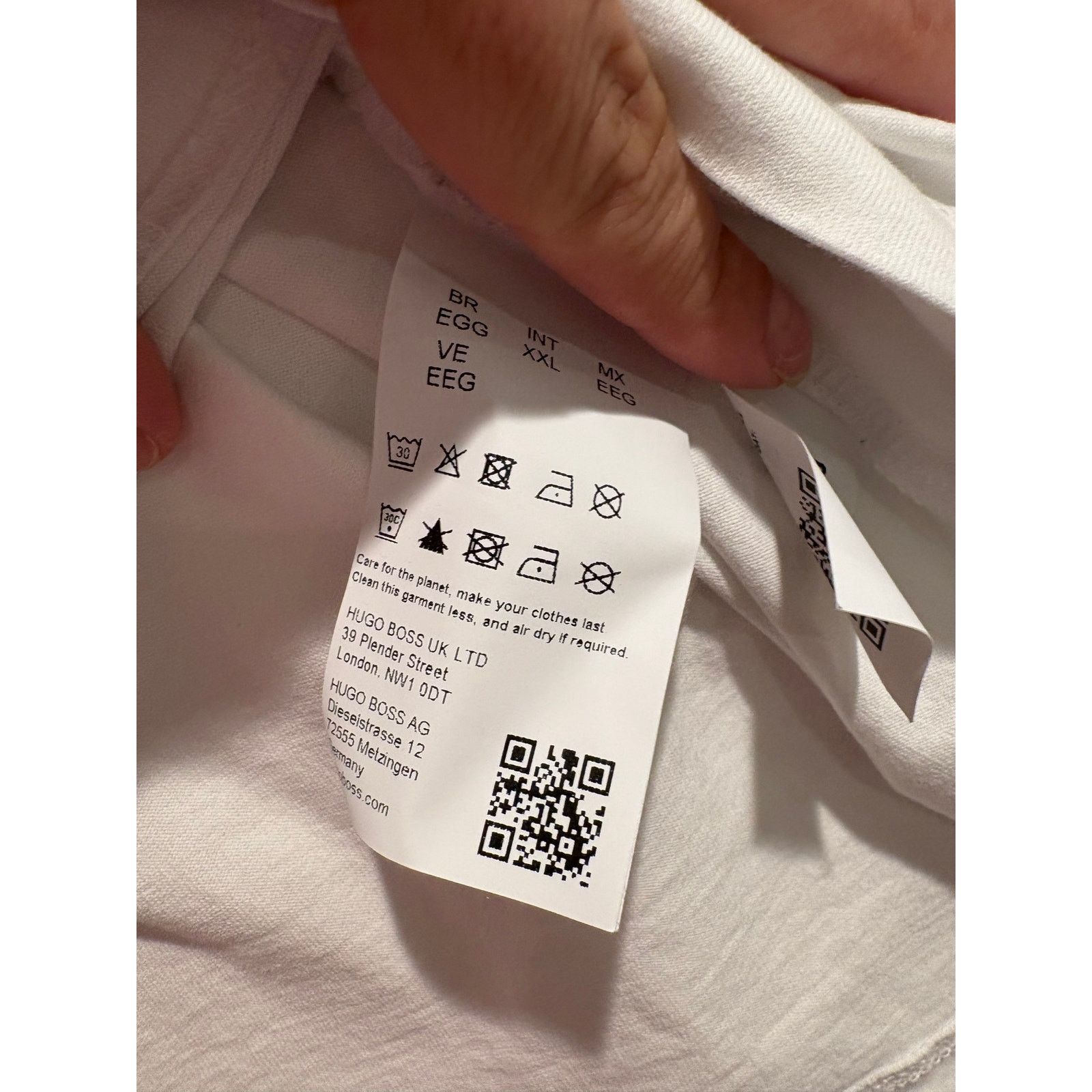 Hugo Boss BOSS Hugo Boss Mens Minimal Logo Tee (White) Size US XL / EU 56 / 4 - 8 Thumbnail