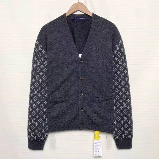 Louis Vuitton Louis Vuitton SS23 Logo V-Neck Knit Sweater Size US L / EU 52-54 / 3 - 1 Thumbnail