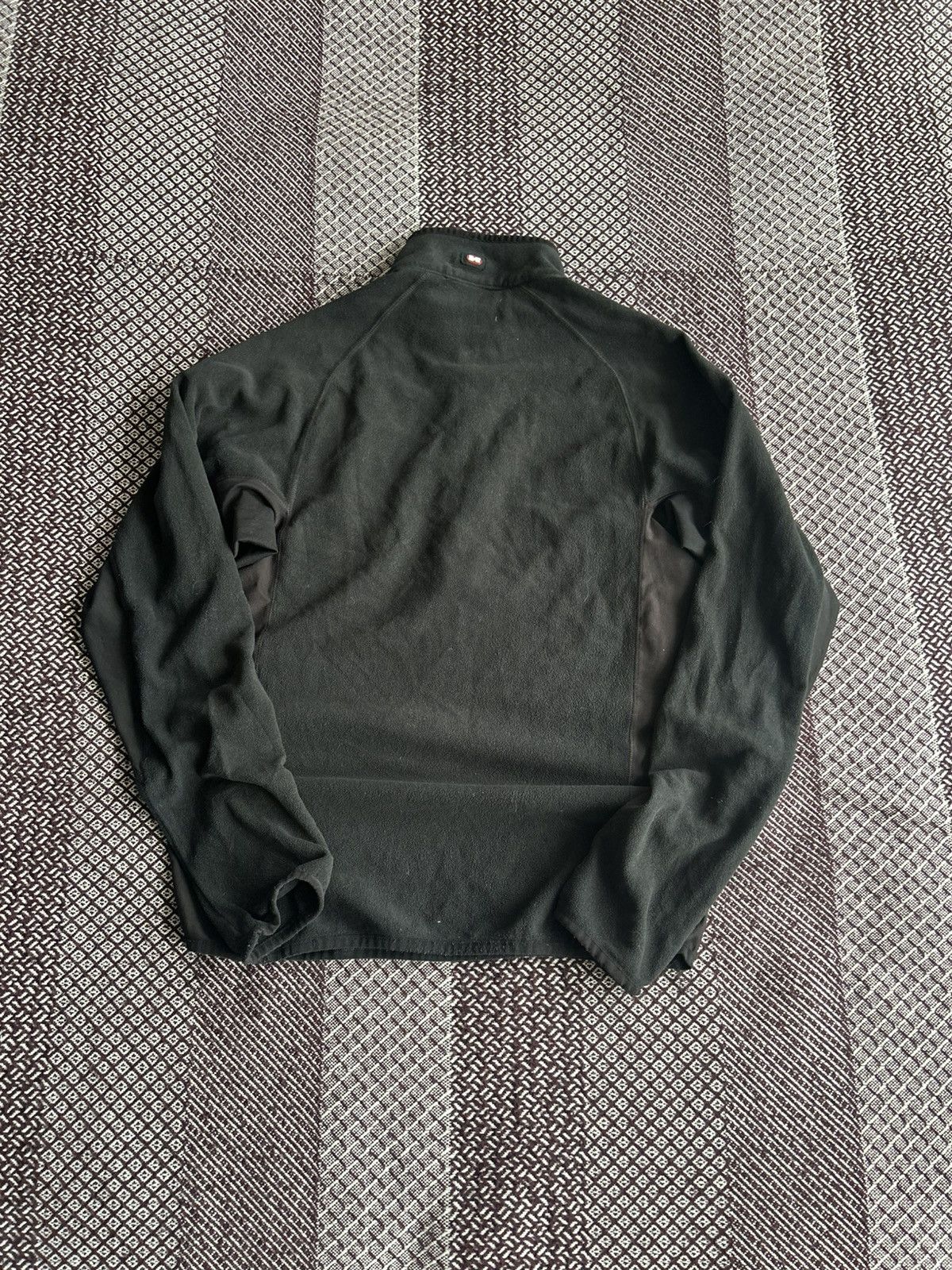 Nike Vintage Nike 00s Therma-Fit Fleece Long Sleeve Sweatshirt S Size US S / EU 44-46 / 1 - 12 Thumbnail