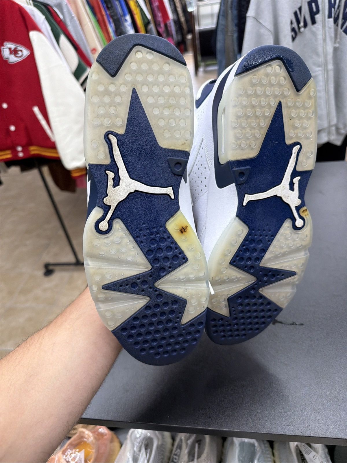 Jordan Brand Air Jordan 6 Retro White/Midnight Navy Men's Size 10 Size US 10 / EU 43 - 17 Thumbnail