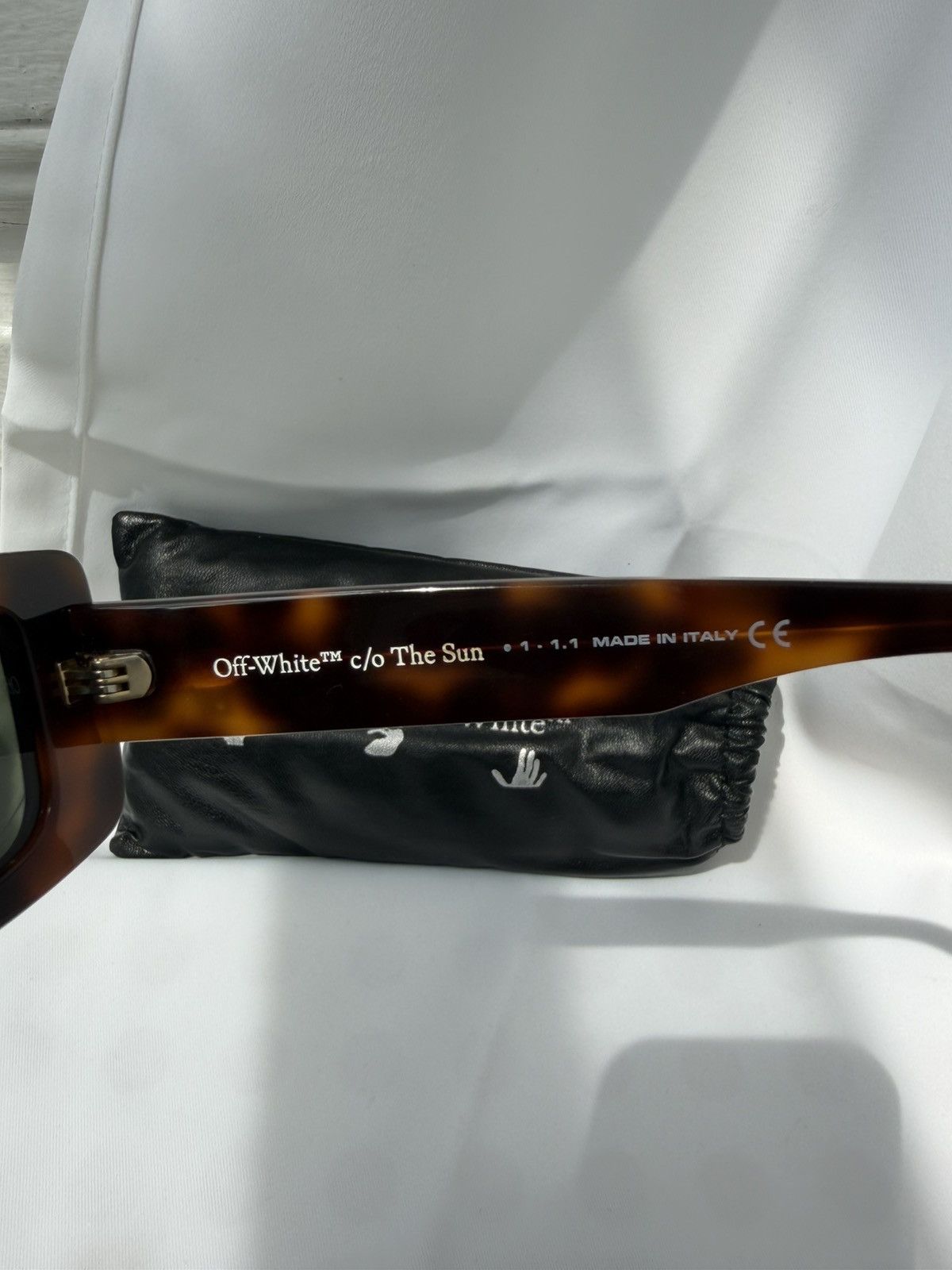 Off-White Off White Turtle Sunglasses Size ONE SIZE - 5 Thumbnail
