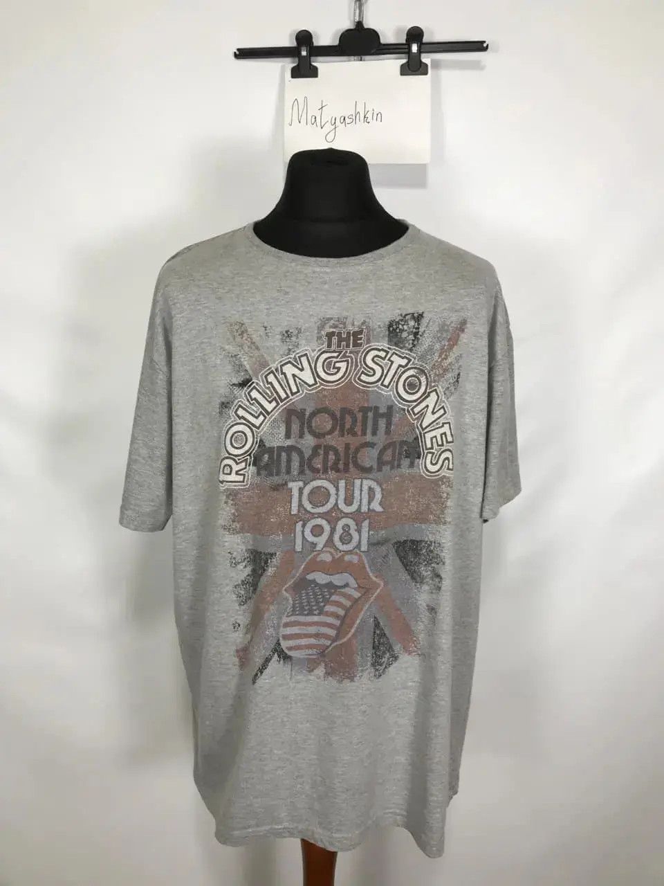 Band Tees × The Rolling Stones The Rolling Stones tour 1981 T-shirt size XL Size US XL / EU 56 / 4 - 1 Thumbnail
