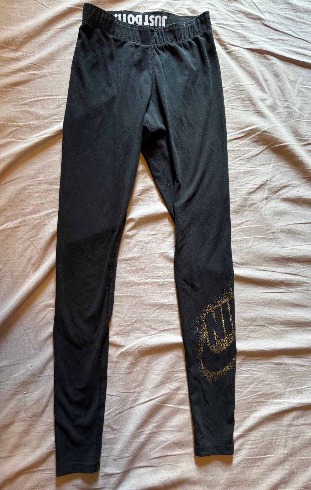 Nike XS Women’s Black Nike Leggings Size 26" / US 2 / IT 38 - 1 Thumbnail