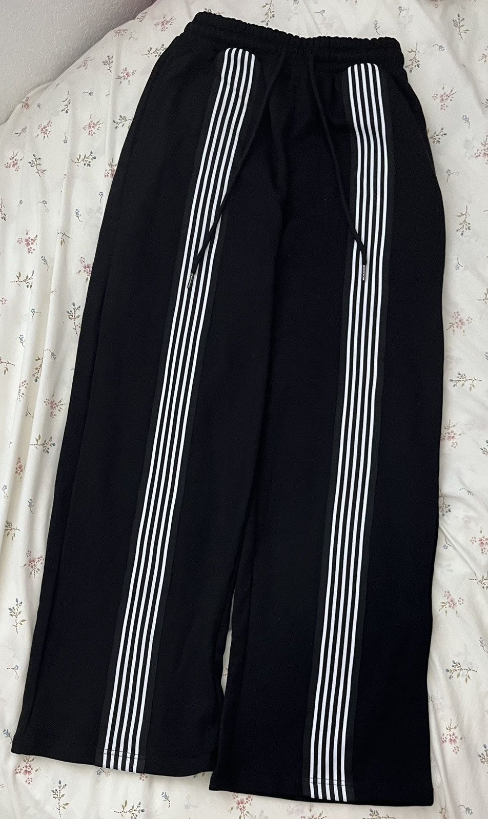 Other Uponeusa Black Baggy Striped Trackpant Size US 30 / EU 46 - 1 Thumbnail
