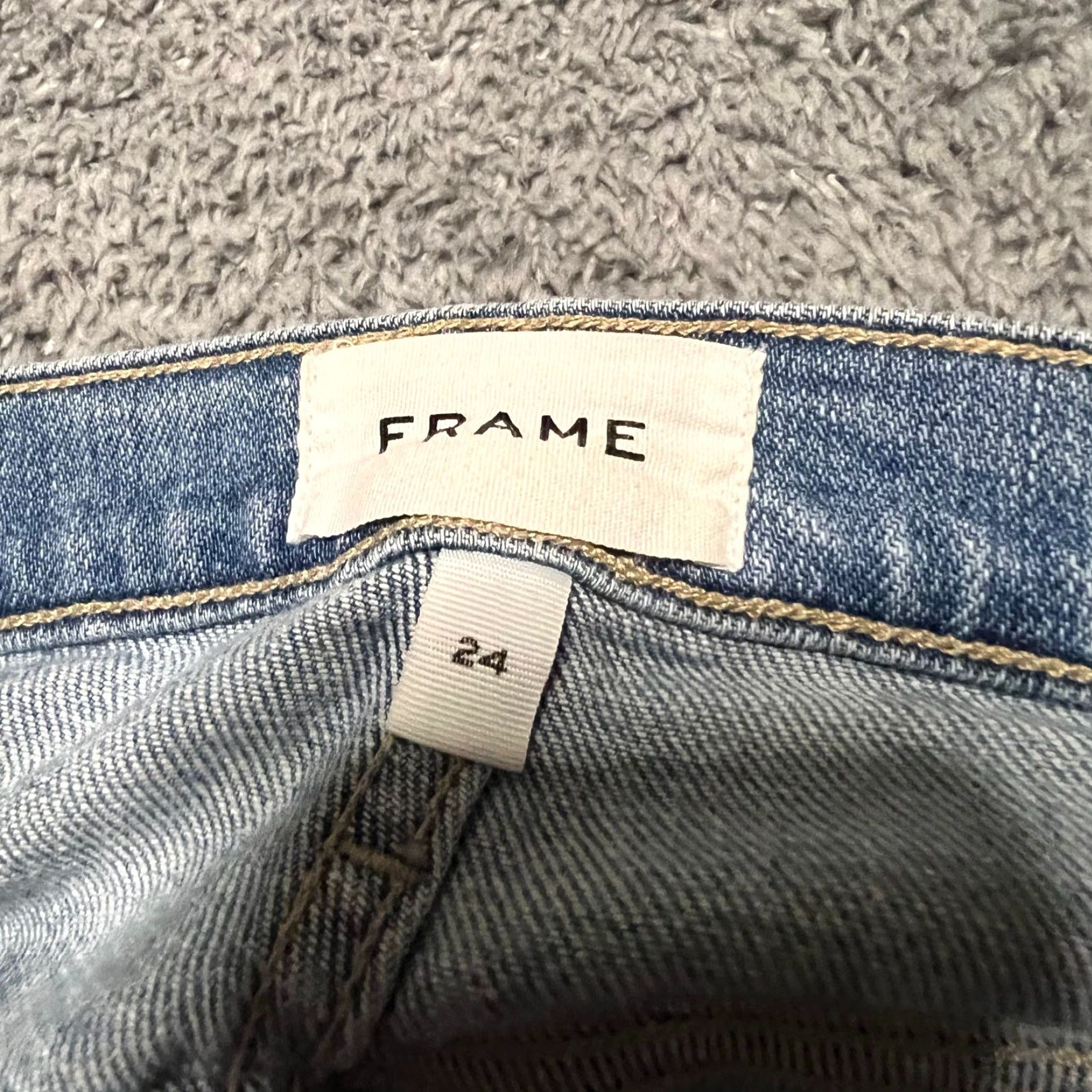 Frame FRAME Frame Jeans Womens 24 Le Beau Crop Light Wash Distressed Raw Hem Women XS? Size 42" / US 20 - 5 Thumbnail