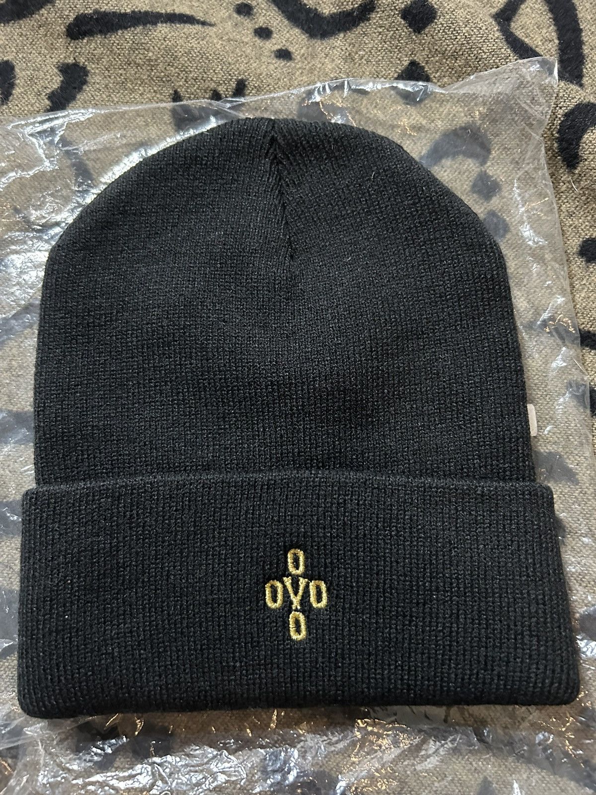 October's Very Own 2014 OG PomPom Beanie Size ONE SIZE - 2 Thumbnail