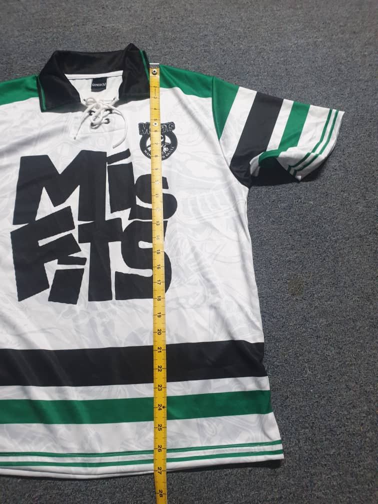 Misfits Misfits band green white jerseys Size US L / EU 52-54 / 3 - 3 Thumbnail