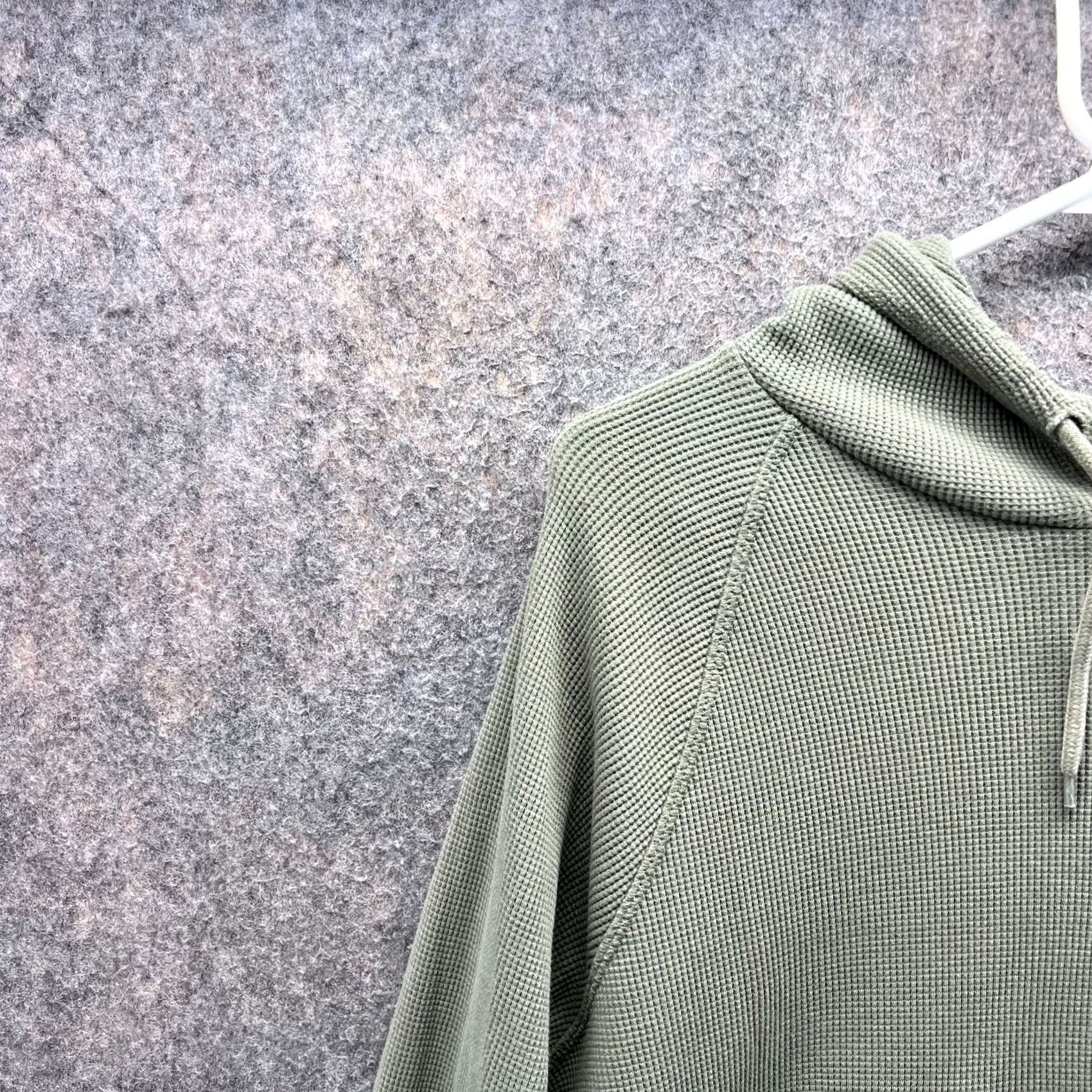 Timberland VINTAGE Timberland Sweater Men Large Adult Green Hoodie Pullover Fleece Jacket Casual Size US L / EU 52-54 / 3 - 3 Thumbnail