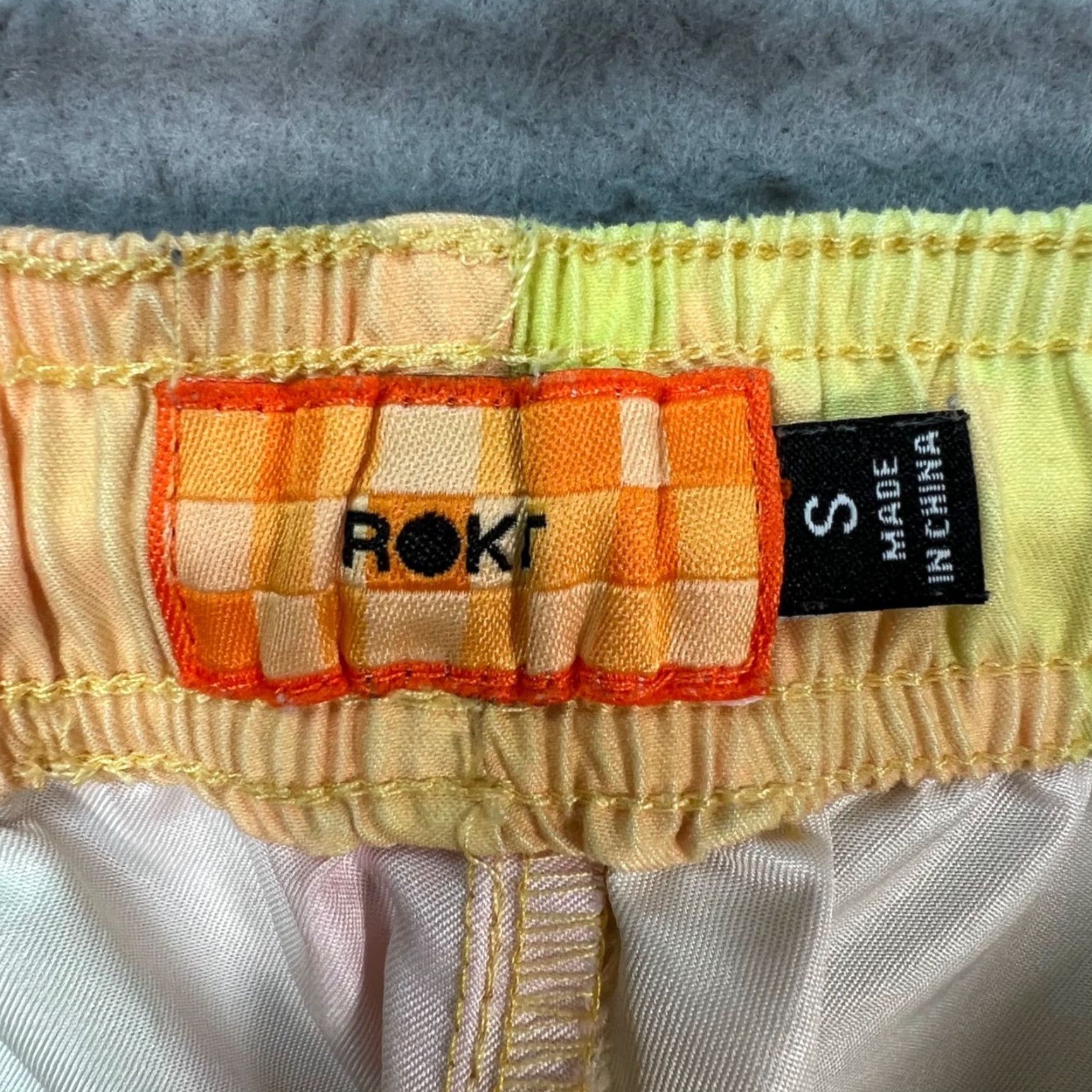 Pinko Rokit Mens Size Small Yellow & Pink Watercolor Shorts Size US 29 - 3 Thumbnail
