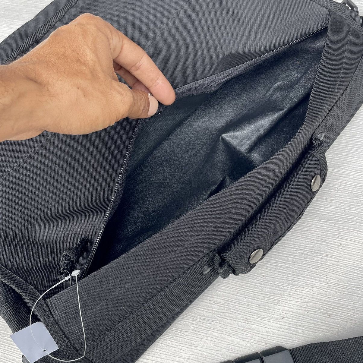 Japanese Brand Volvo for life Black Messenger Bag Size ONE SIZE - 10 Thumbnail