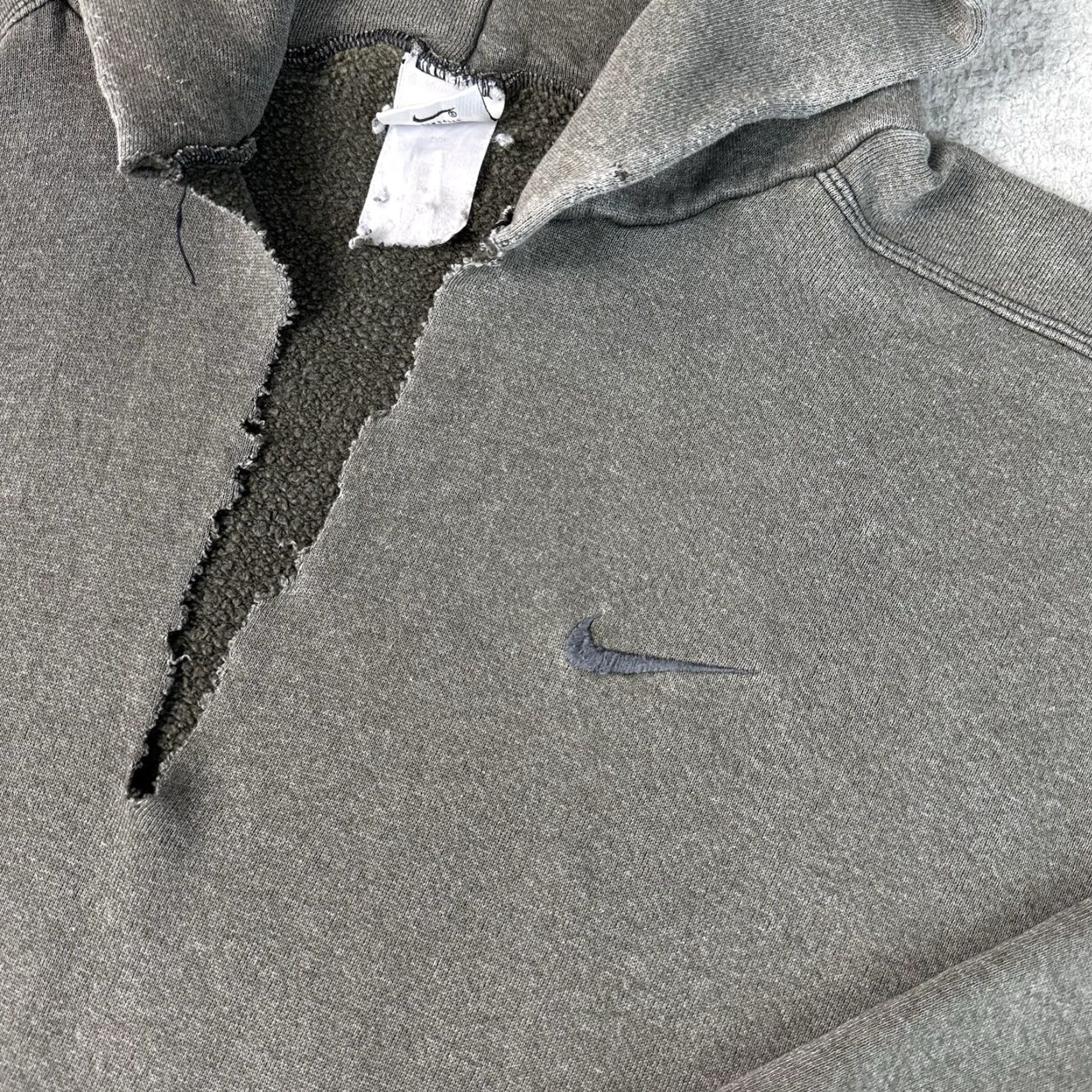 Nike VINTAGE Nike Sweatshirt Hoodie 2XL Gray Distressed 90s Essentials Sports USA Mens Size US XXL / EU 58 / 5 - 3 Thumbnail