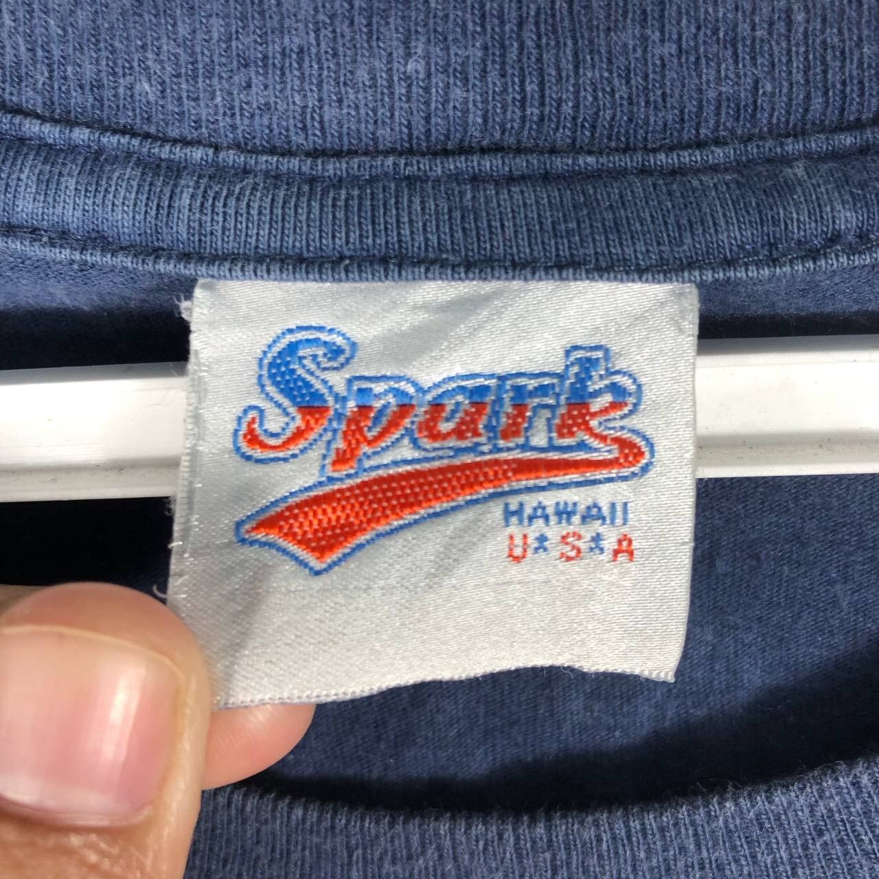 Vintage Vintage 90s Spark Hawaii T-shirt Size US S / EU 44-46 / 1 - 6 Thumbnail