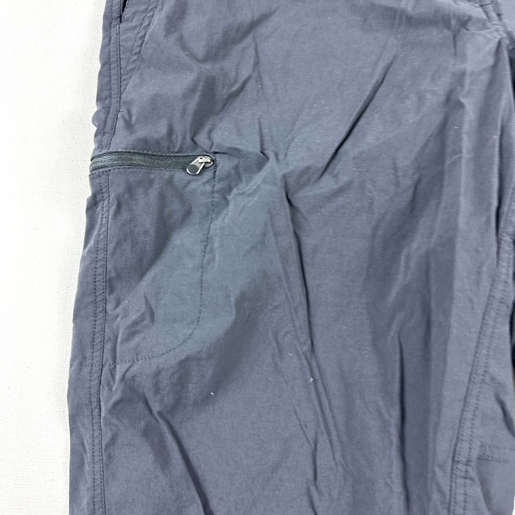 Vintage LL Bean Cargo Pants Womens Petite P16 Black Cropped Trail Hiking Outdoor 300440 Size 38" / US 16 / IT 52 - 7 Thumbnail