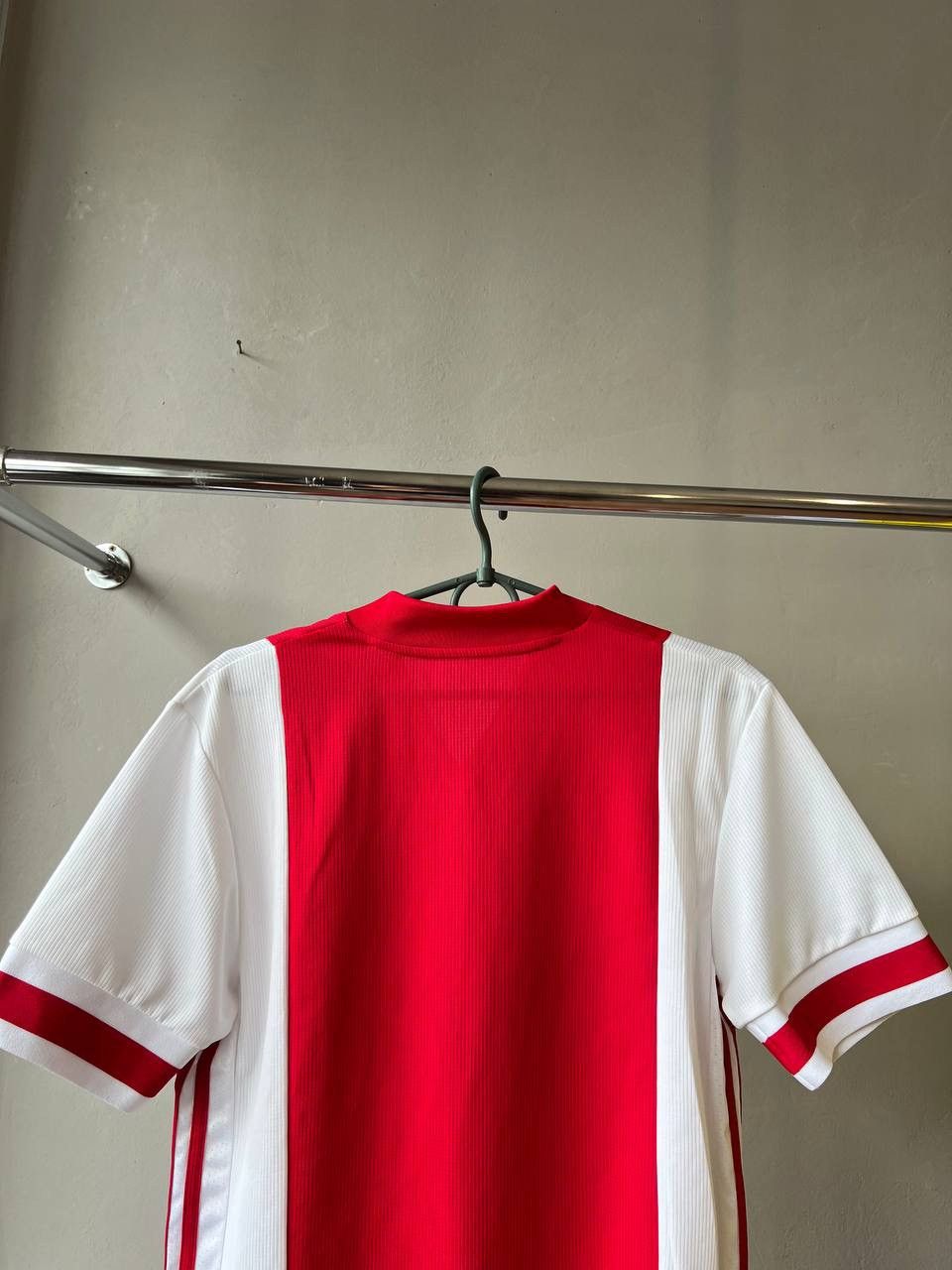Adidas 2020/21 AJAX AMSTERDAM HOME SOCCER JERSEY SHIRT ADIDAS SZ S Size US S / EU 44-46 / 1 - 13 Thumbnail