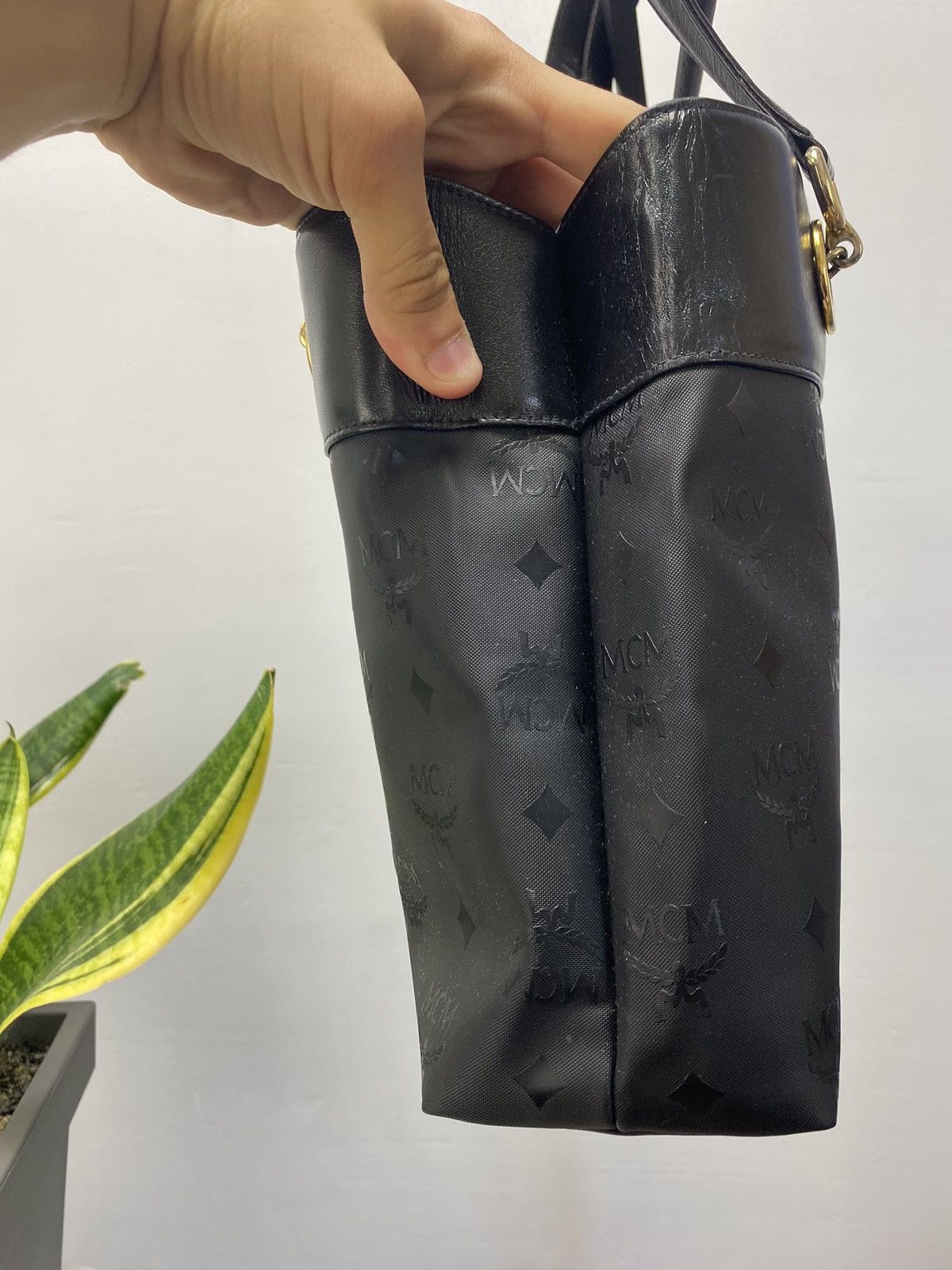 Japanese Brand × MCM MCM Tote Bag Vintage Leather Bag Made in Germany Size ONE SIZE - 5 Thumbnail