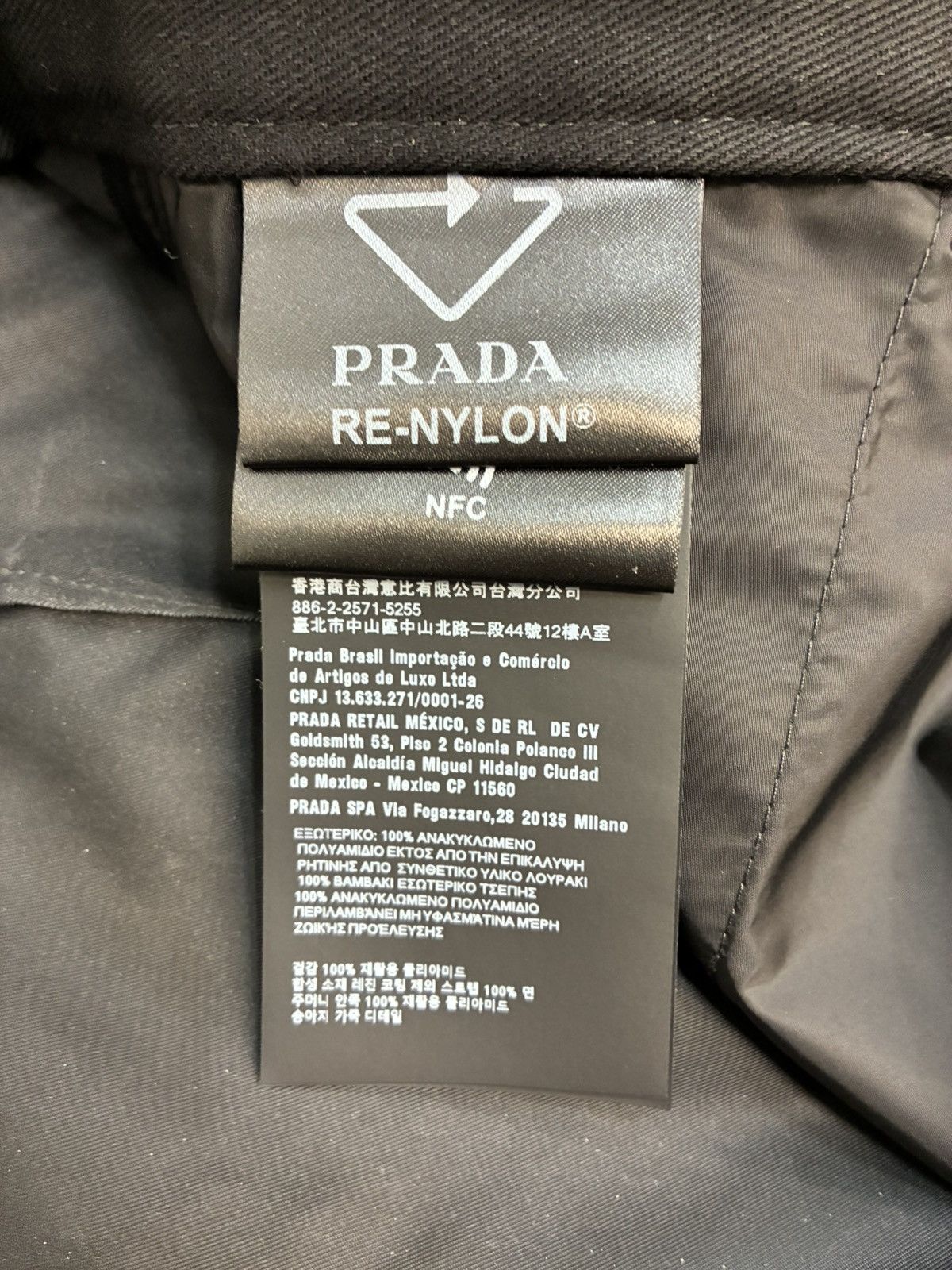 Prada PRADA RE-NYLON GABARDINE PANTS Size US 34 / EU 50 - 8 Thumbnail