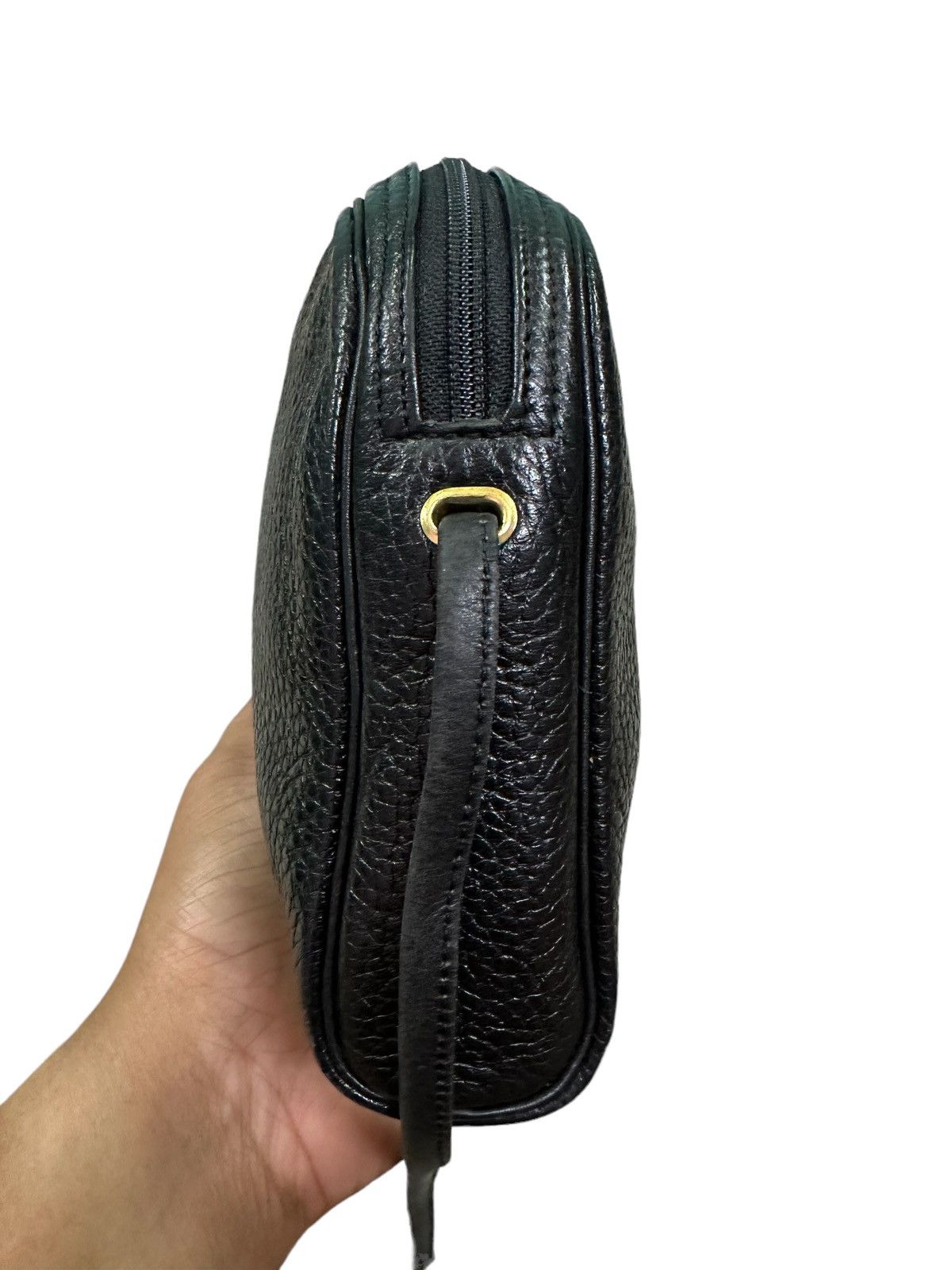 Dior AUTHENTIC VINTAGE CHRISTIAN DIOR BLACK LEATHER CROSSBODY BAG Size ONE SIZE - 13 Thumbnail