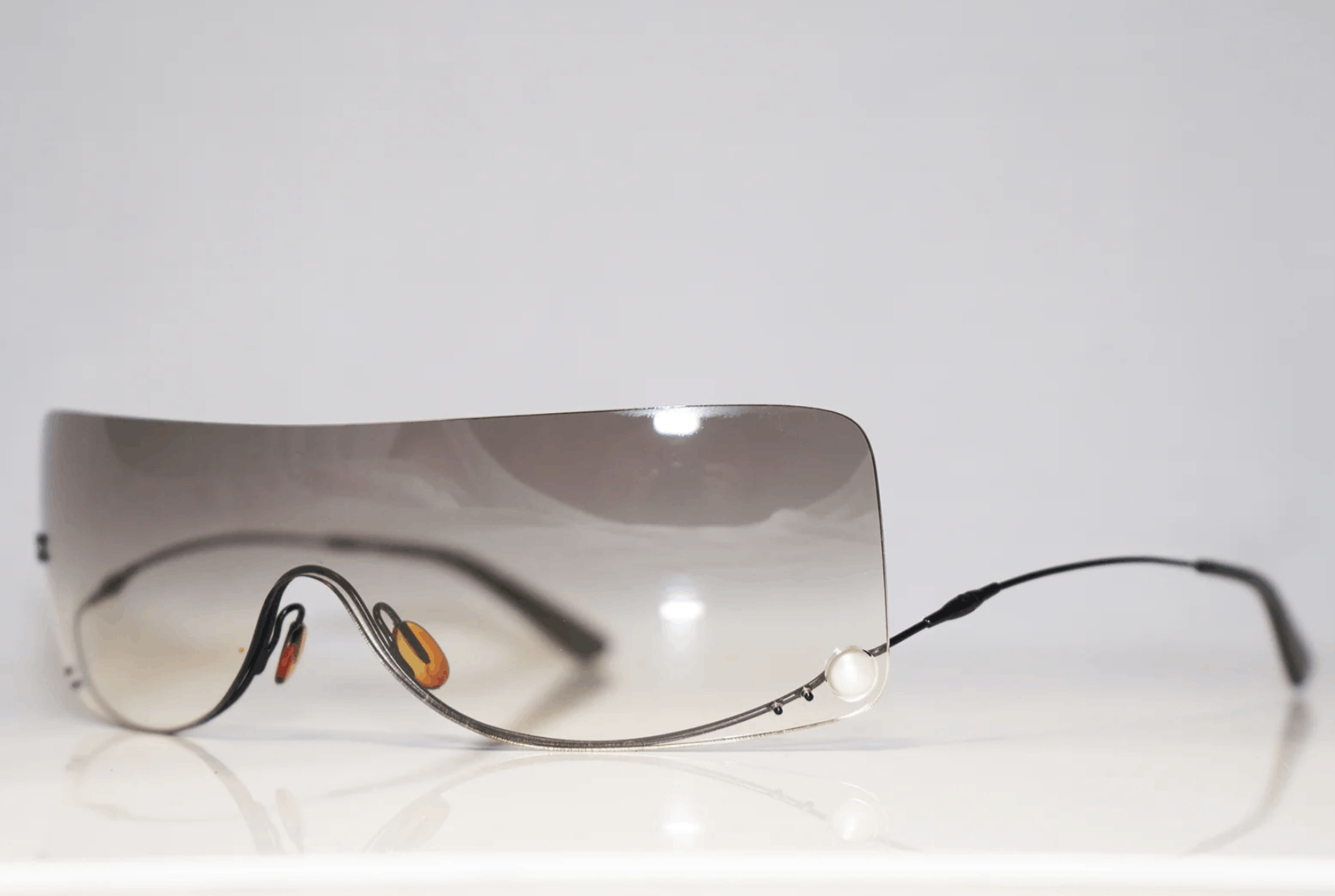 Chanel Chanel Sunglasses 4077 Mask CC Rhinestone Logo Rimless Size ONE SIZE - 6 Thumbnail