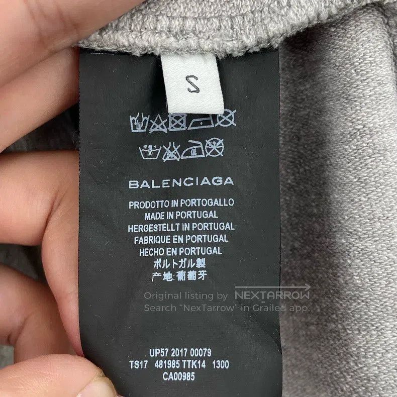 Balenciaga Balenciaga Grey Chest Small Logo Letter Hoodie Size US S / EU 44-46 / 1 - 4 Thumbnail