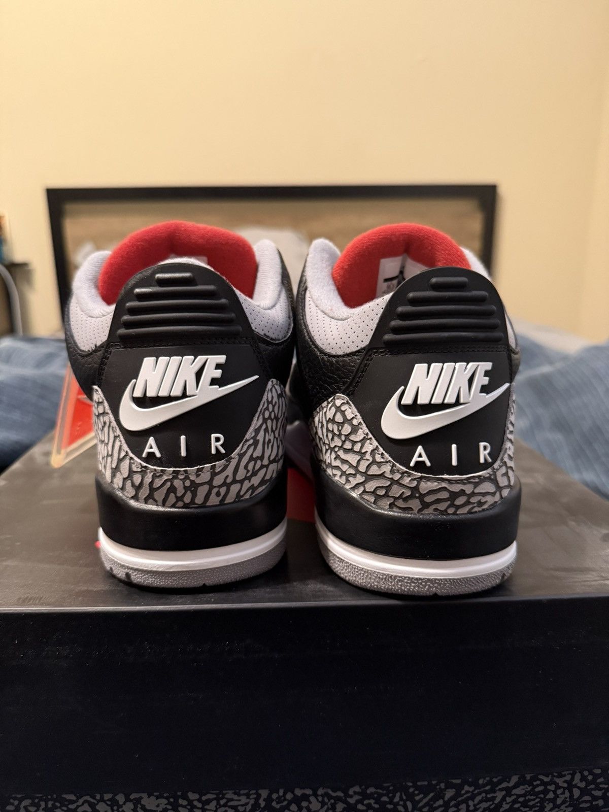 Jordan Brand × Nike Air Jordan 3 Black Cement 2018 Size US 10.5 / EU 43-44 - 7 Thumbnail