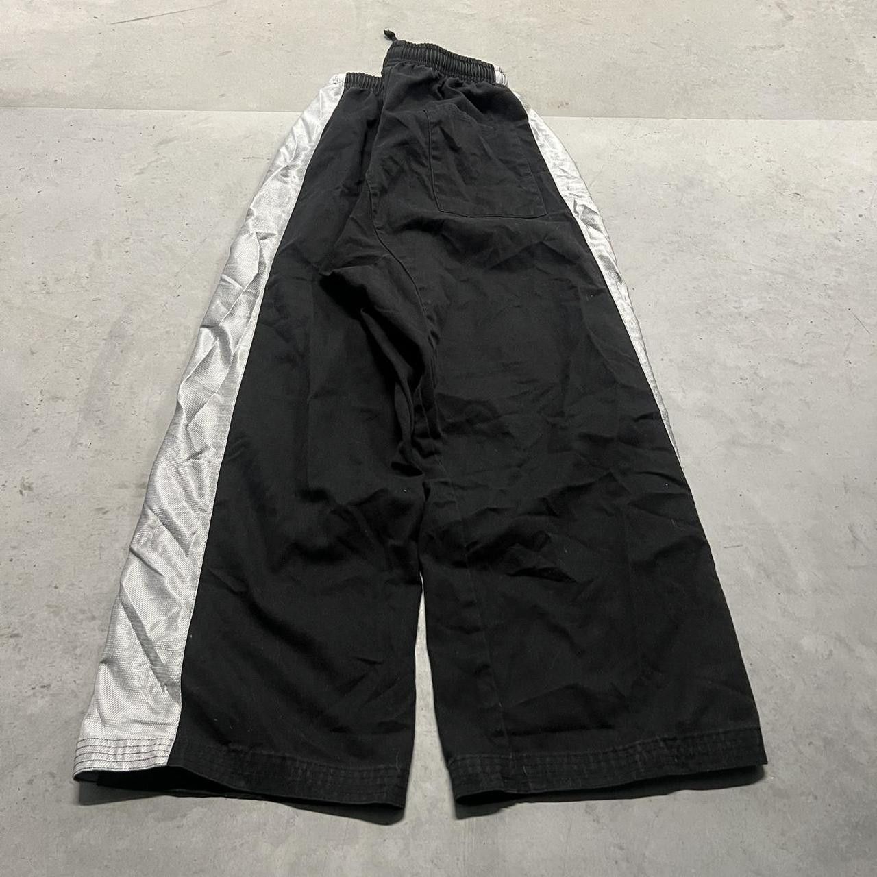 Japanese Brand × Vintage Vintage Y2K Baggy Black Striped Track Pants with back pocket Size US 30 / EU 46 - 6 Thumbnail