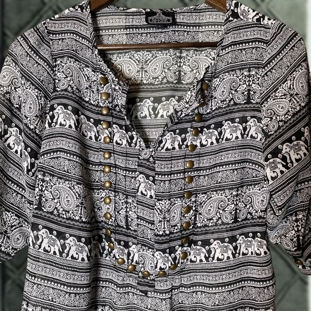 Vintage Angie Blouse Top Women’s Size L B&W Paisley Elephant Chiffon Sheer Studded Short Sleeve Casual Party/Cocktail Workwear 90s Designer Angi? Size L / US 10 / IT 46 - 1 Thumbnail