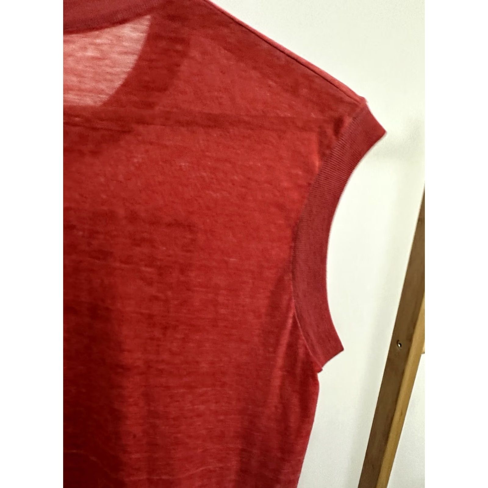 Vintage VTG 80s University Of Georgia Bulldogs T-Shirt Red L Sleeveless Distressed Worn Paper Thin Burnout Mens Size US L / EU 52-54 / 3 - 7 Thumbnail