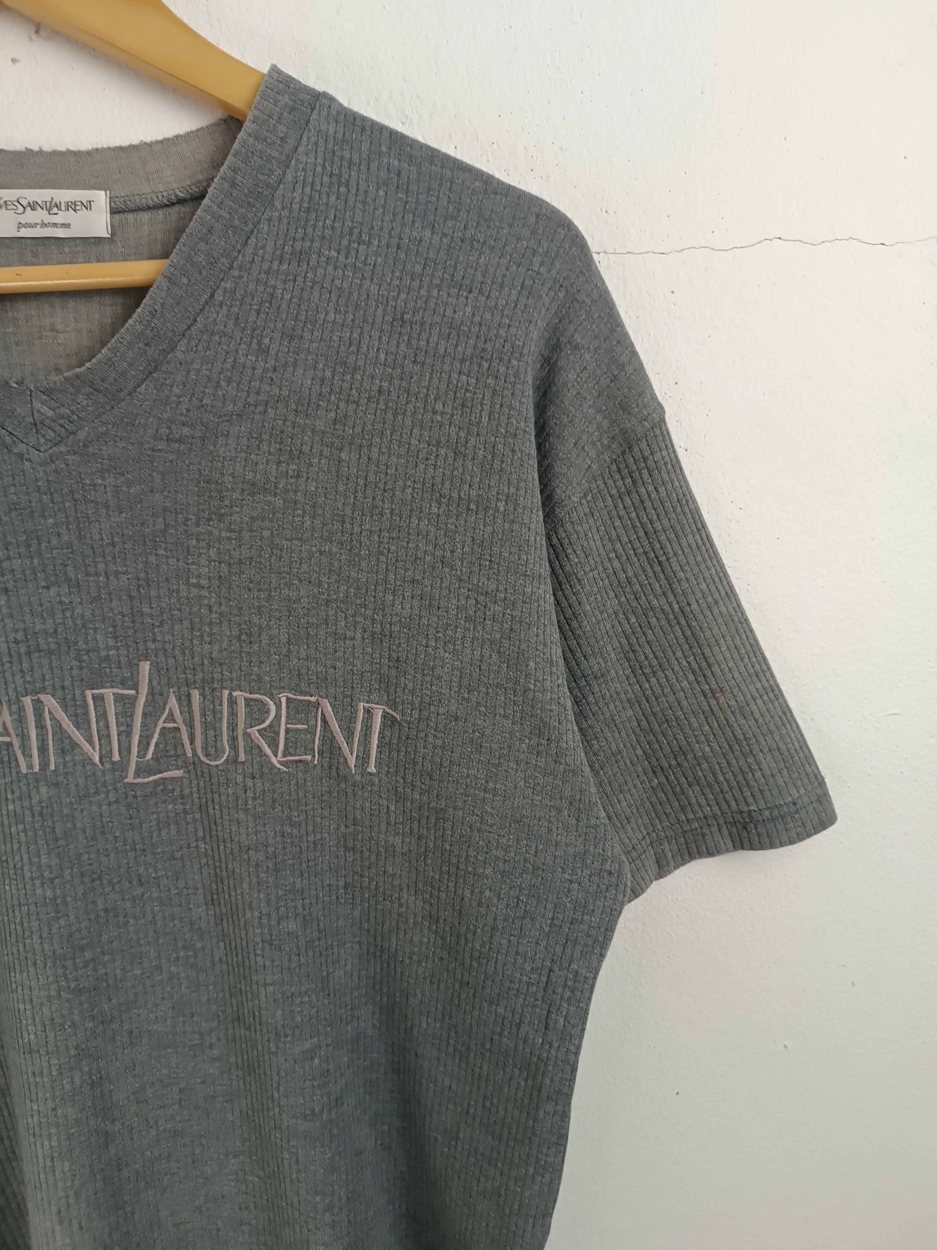 Vintage VINTAGE 90'S DISTRESSED YVES SAINT LAURENT DESIGNER TEE Size US M / EU 48-50 / 2 - 8 Thumbnail