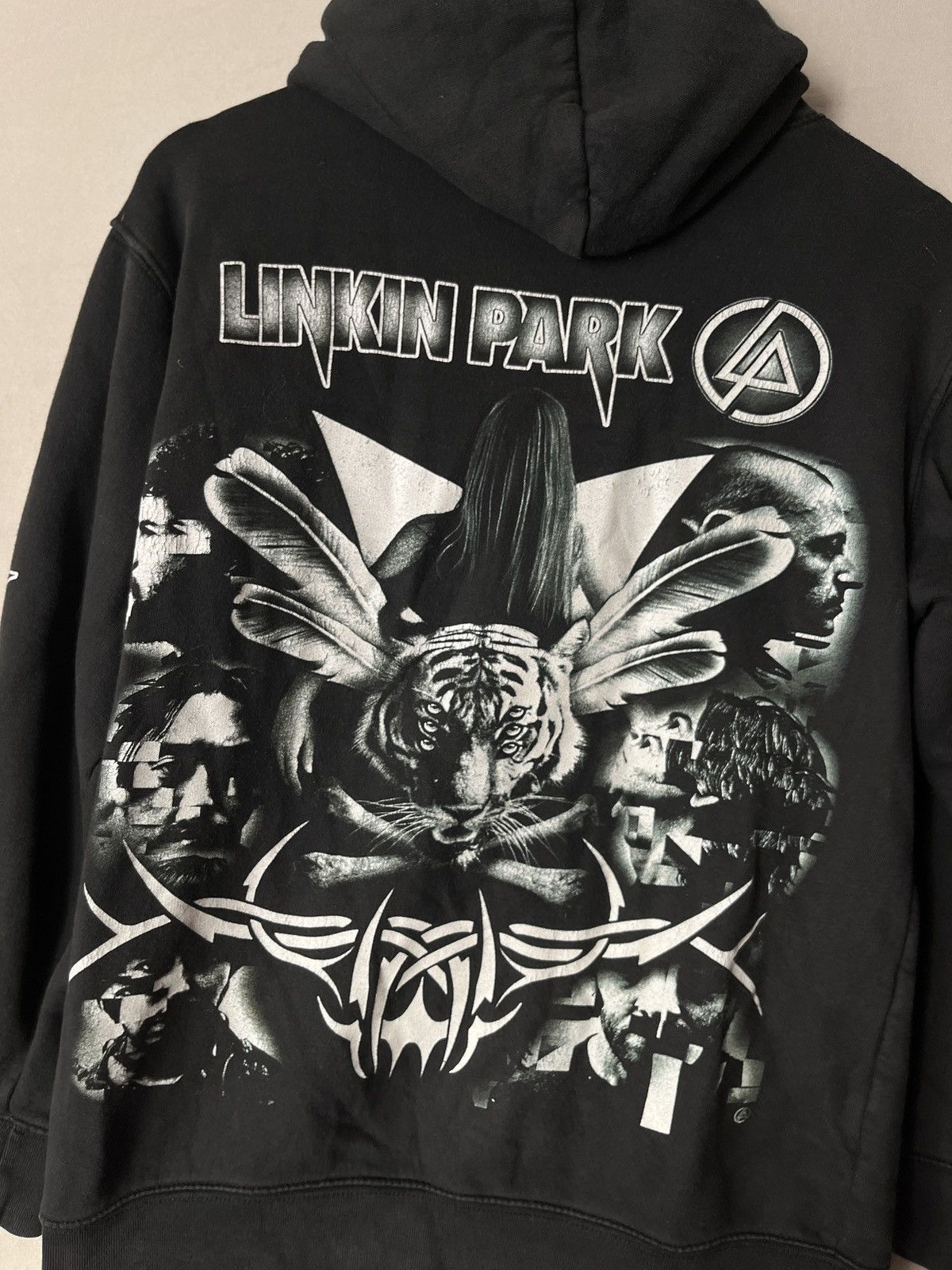 Band Tees Linkin Park Big Print Vintage Hoodie Size US M / EU 48-50 / 2 - 6 Thumbnail
