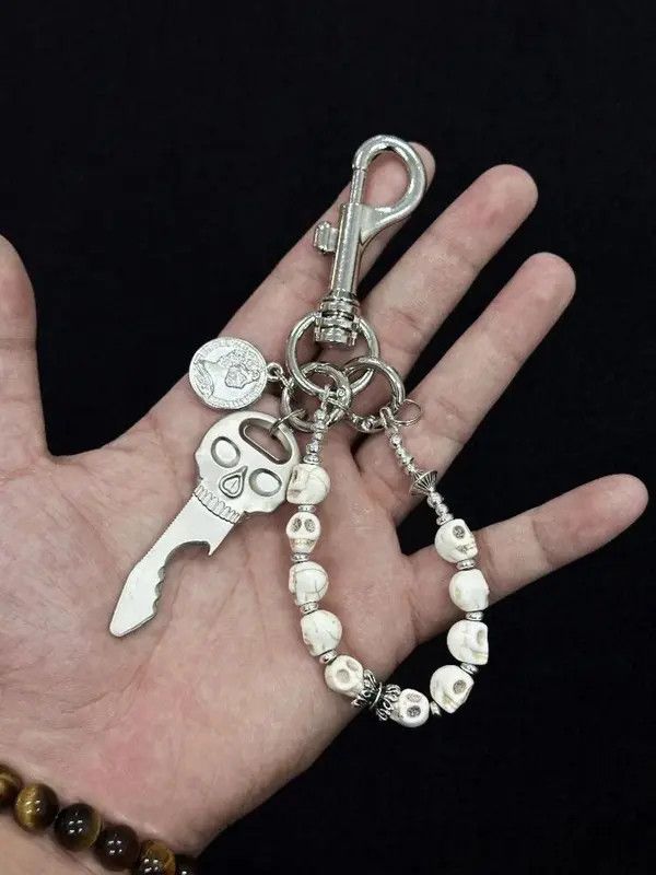 Jewelry White Skeleton keychain,Jeans KeyChain,Y2k Keychain Size ONE SIZE - 1 Thumbnail