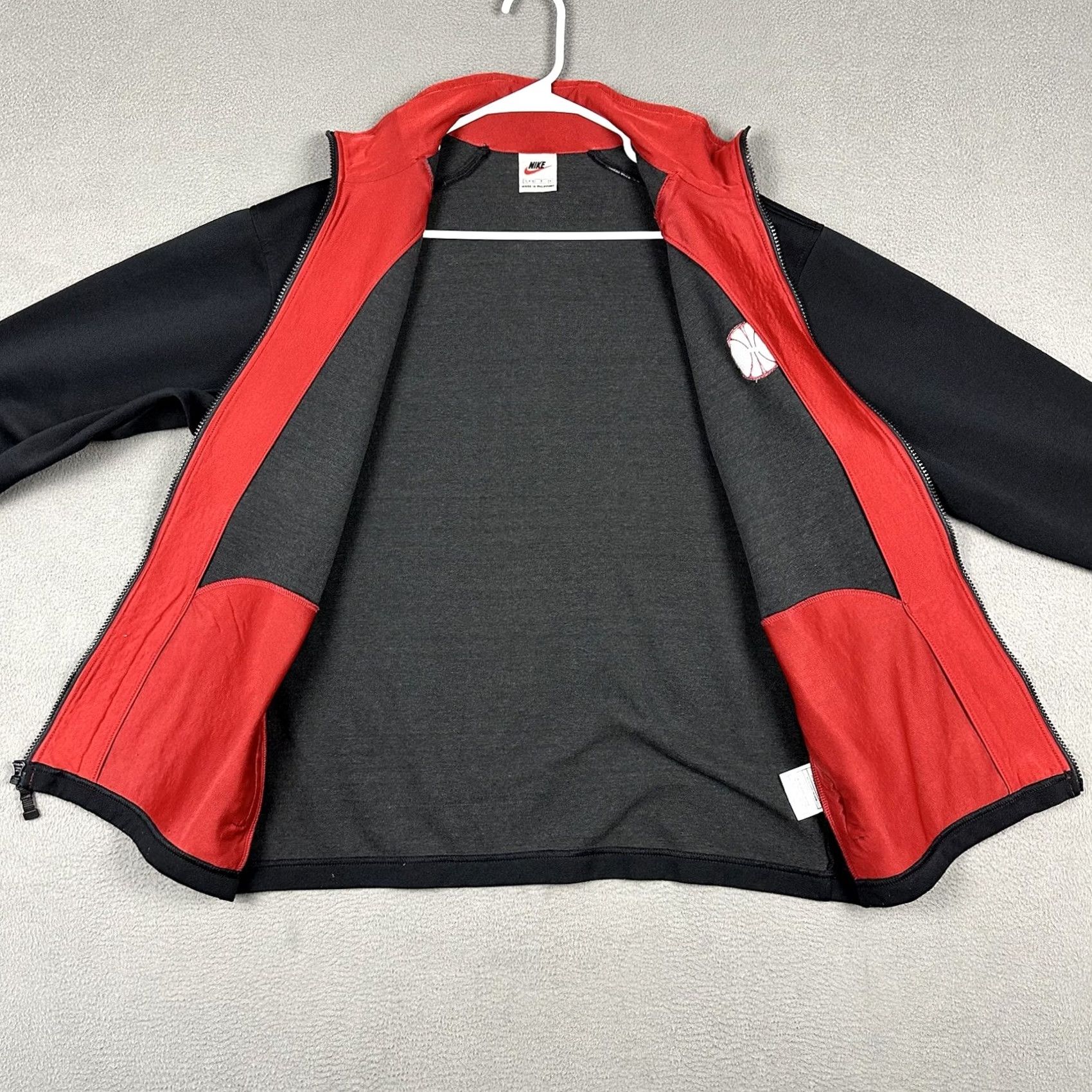 Nike VINTAGE Nike Jacket Mens Small Black Red Full Zip Basketball Track S 90s Hip Hop Sports Men Size US S / EU 44-46 / 1 - 3 Thumbnail