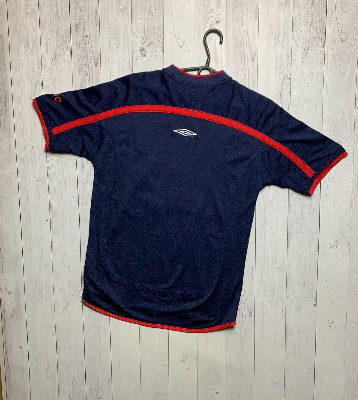 Umbro × Vintage Vintage Umbro England soccer jersey size S rare Size US S / EU 44-46 / 1 - 5 Thumbnail