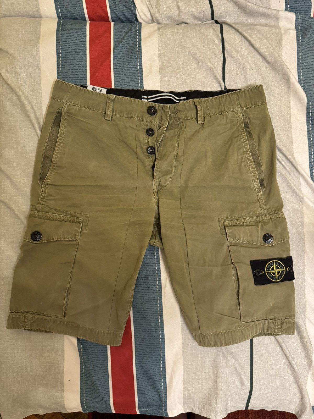 Stone Island Stone island cargo shorts Size US 32 / EU 48 - 1 Thumbnail