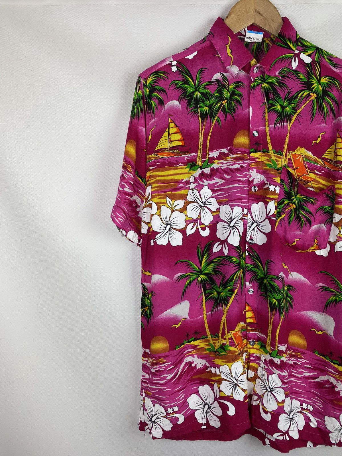 Vintage Vintage Hawaiian Crazy Overprinted shirt size L Size US L / EU 52-54 / 3 - 2 Thumbnail