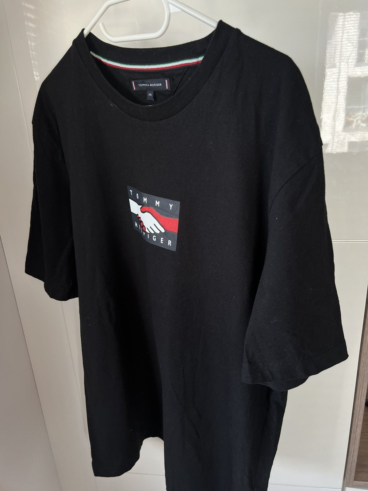 Tommy Hilfiger ‼️TOMMY HILFIGER CAPSULE COLLECTION “One Planet” Big Logo Tee Size US XXL / EU 58 / 5 - 4 Thumbnail