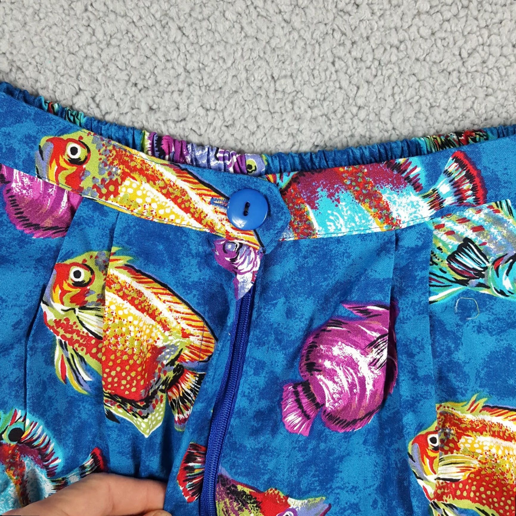 Vintage VINTAGE Infinity Chic Fish Print Pleated Lounge Shorts Women's Small Blue Retro 90s Ocean Beach Size 28" / US 6 / IT 42 - 3 Thumbnail