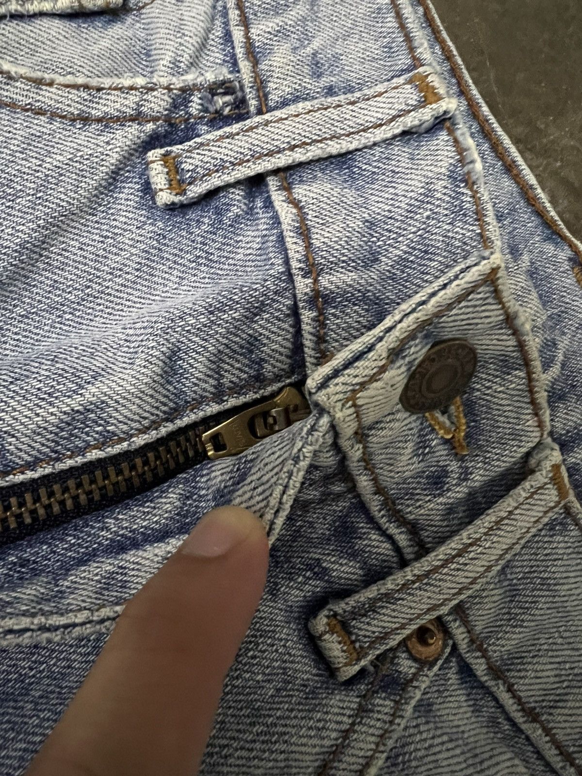 Levi's Vintage Levis Distressed Jean Size US 30 / EU 46 - 13 Thumbnail