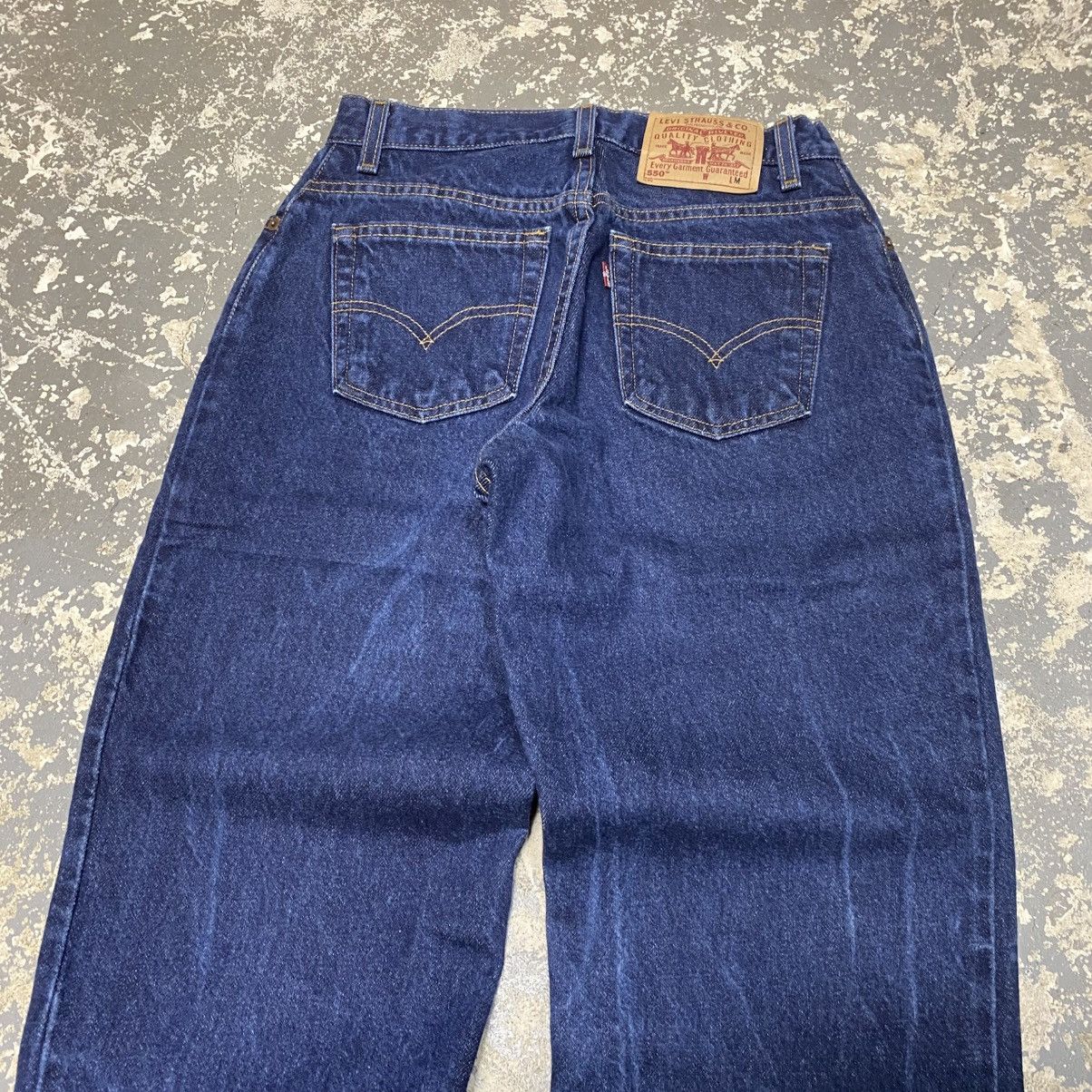 Japanese Brand × Levi's × Vintage Vintage Levi’s 550 Relaxed Fit Denim Jeans Mexico 90s Size US 27 - 8 Thumbnail