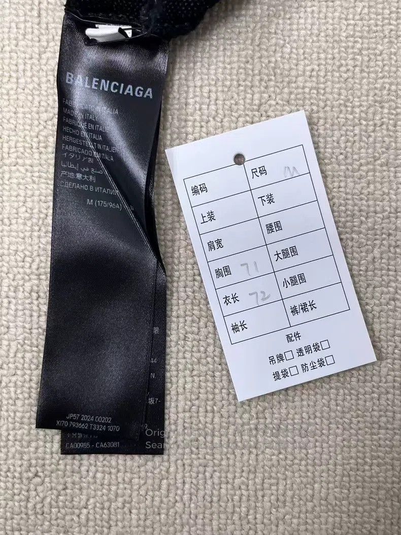 Balenciaga Balenciaga Letter Logo Printed Long Sleeve Crew Neck Sweat Size US M / EU 48-50 / 2 - 4 Thumbnail