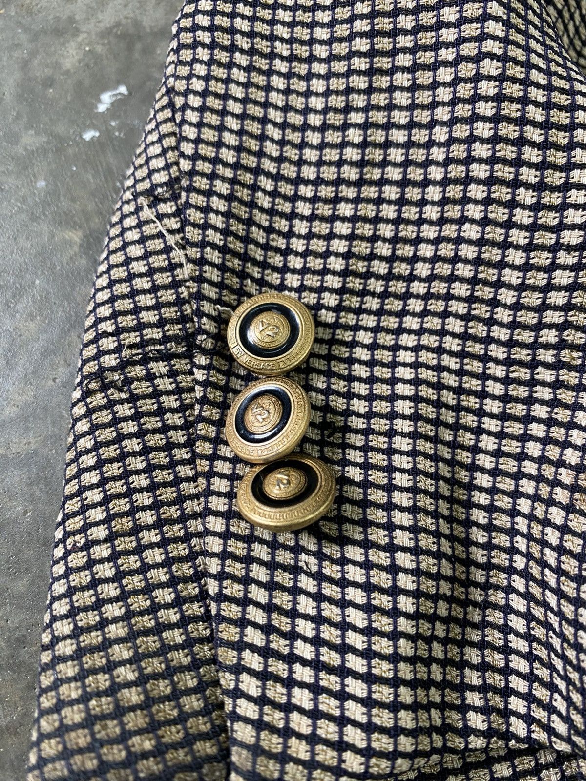 Versace Rare Vintage 90s Versace Classic V2 Checkered Blazer Size US M / EU 48-50 / 2 - 11 Thumbnail
