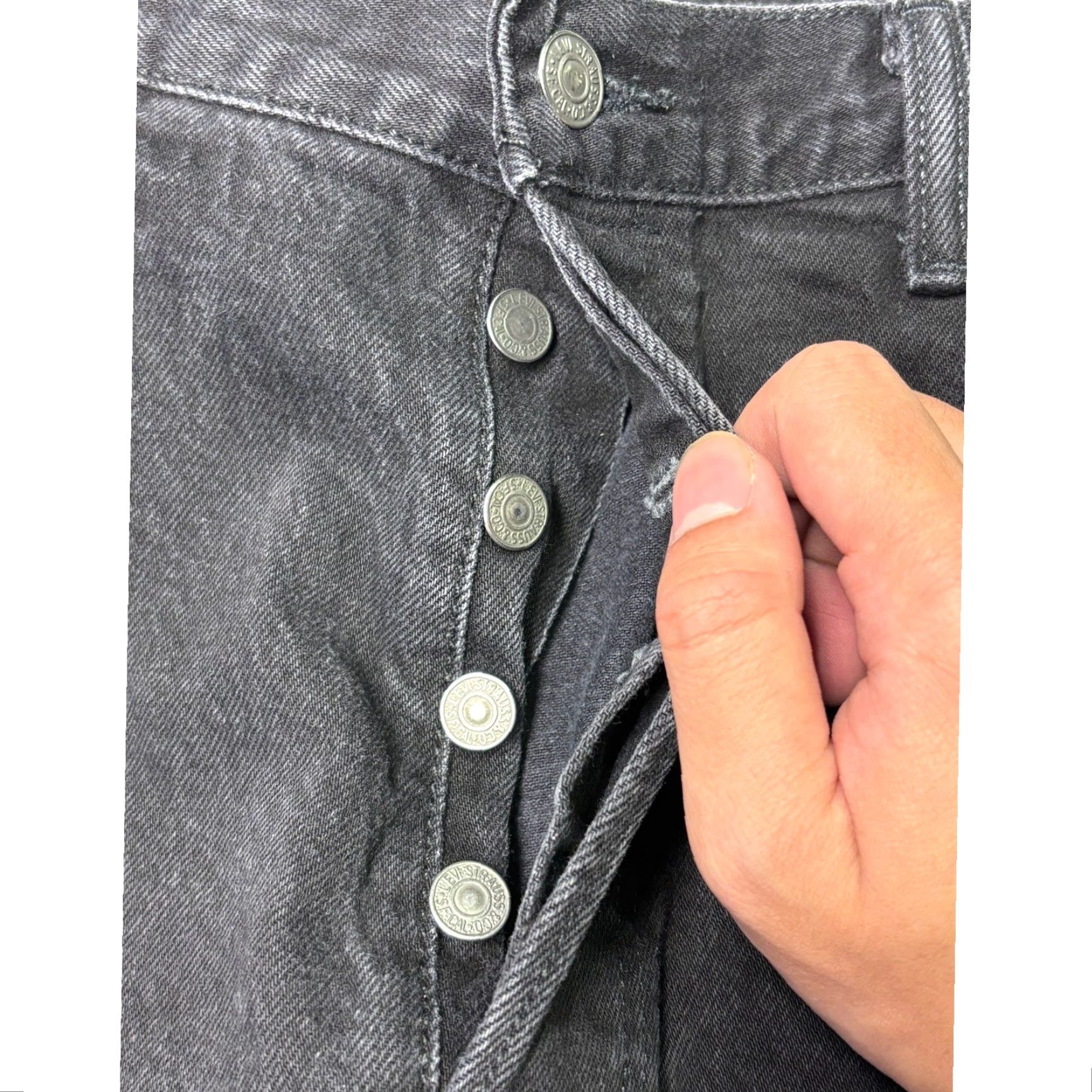 Vintage VINTAGE Levi Strauss 501 Black Button Fly Straight Leg Jeans Mens W38 L34 Size US 34 / EU 50 - 3 Thumbnail
