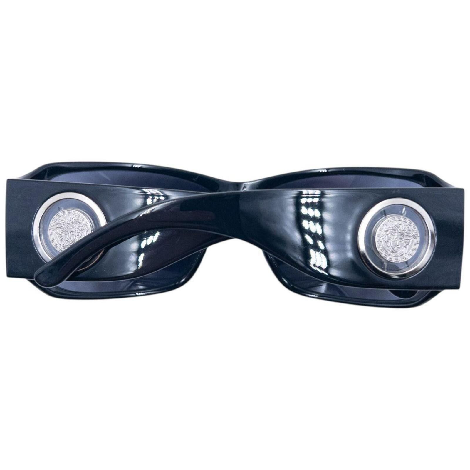 Versace Vintage Versace Medusa Sunglasses Size ONE SIZE - 8 Thumbnail
