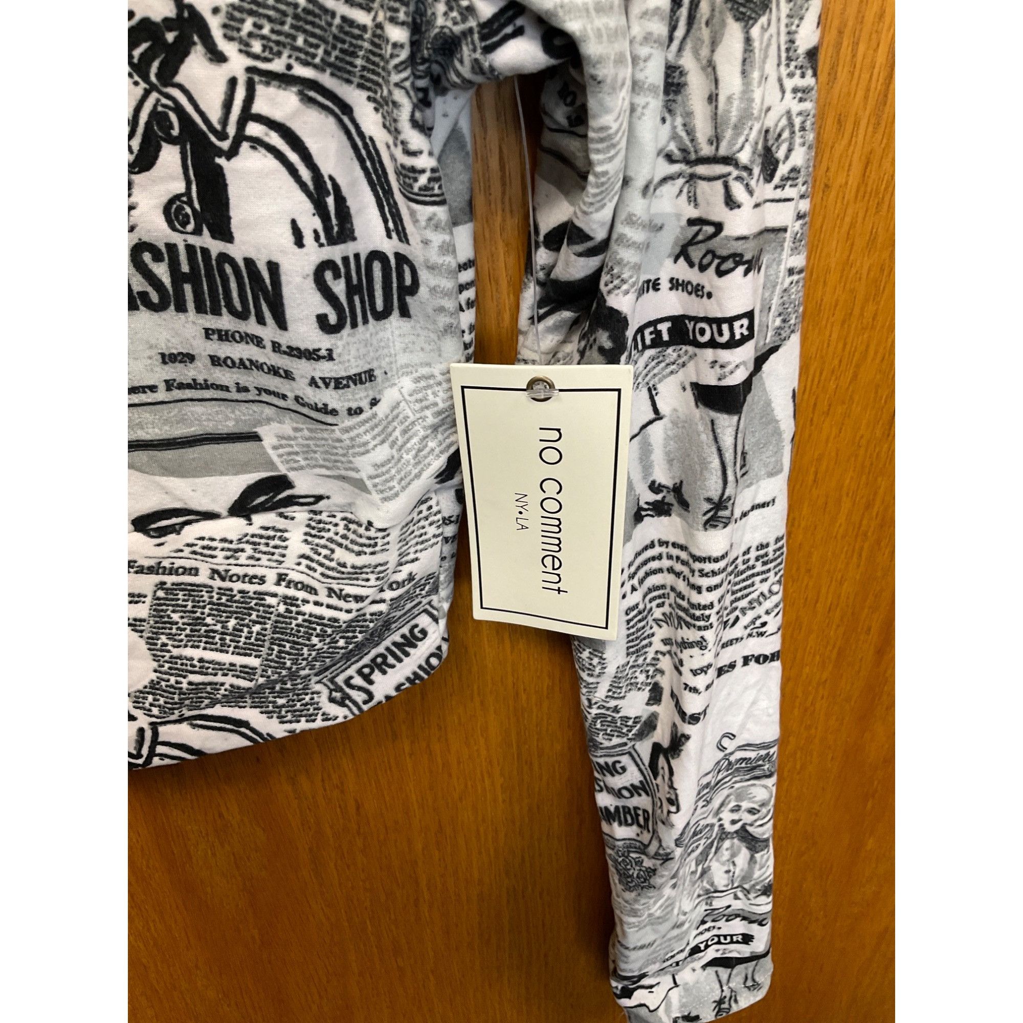 Other No Comment NY.LA Large Womens Long Sleeve Newspaper Print Cr Size L / US 10 / IT 46 - 4 Thumbnail