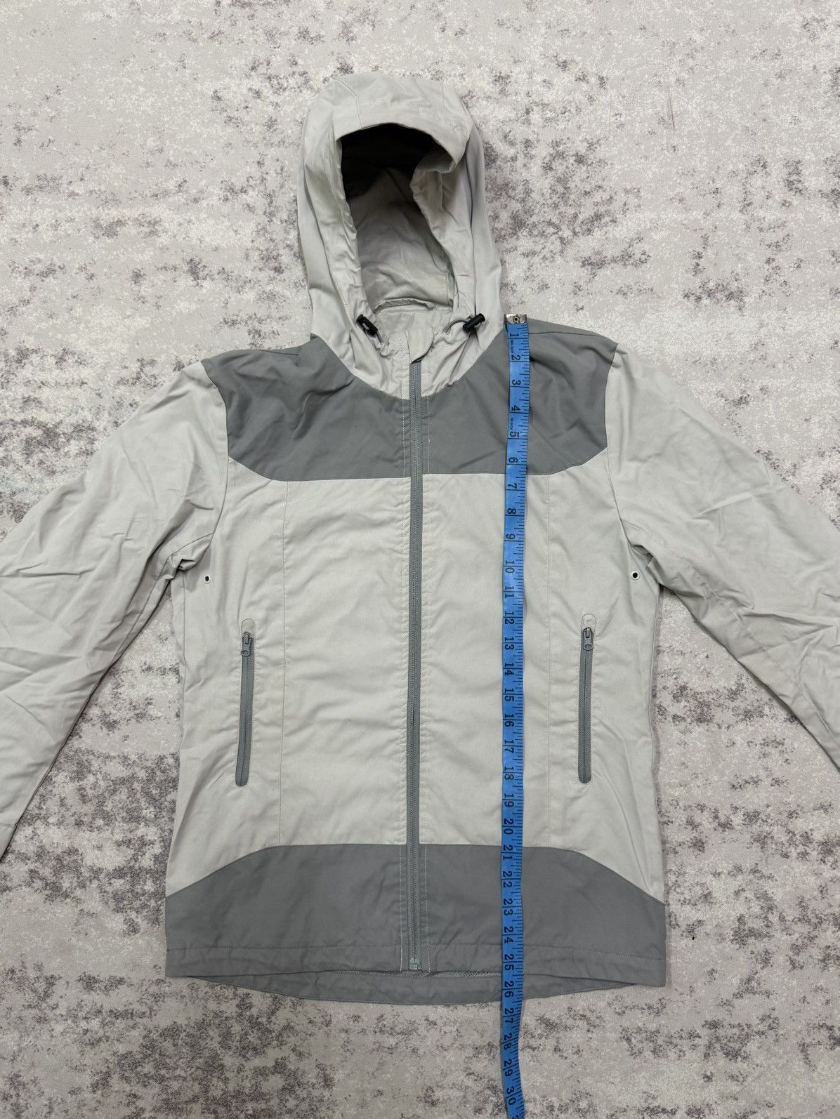 GU Gu grey/silver paneled double breasted outdoor jacket hoodie Size US S / EU 44-46 / 1 - 15 Thumbnail