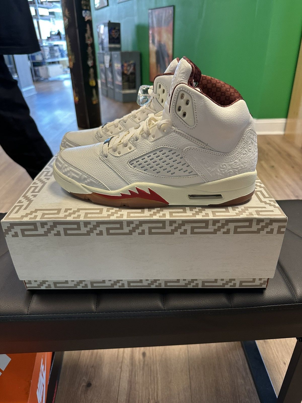 Nike Air Jordan 5 El Grito Size US 10.5 / EU 43-44 - 1 Thumbnail