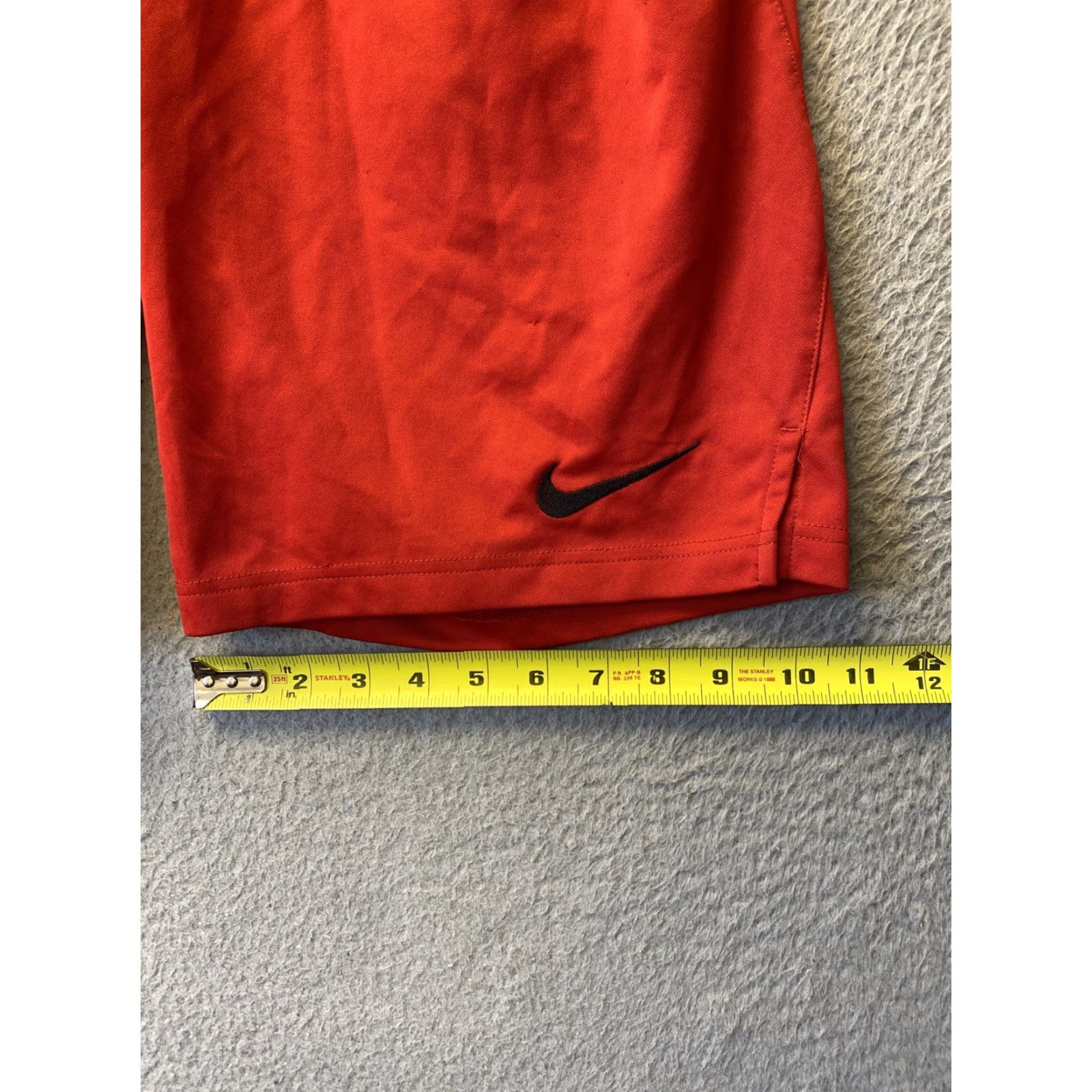 Nike Nike Athletic Shorts Mens M Red Black Pockets Training 55-39 Size US 31 - 6 Thumbnail