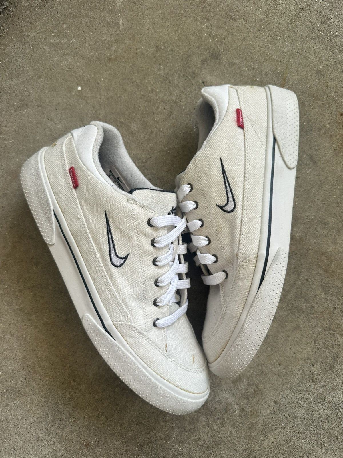 Nike × Supreme Supreme Nike SB GTS QS Phantom size 9 | Grailed