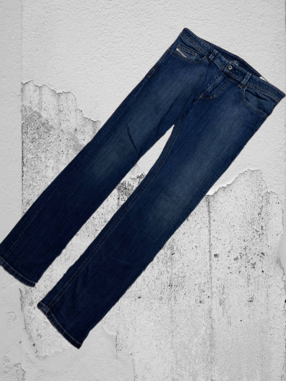 Diesel × Japanese Brand × Vintage Vintage Diesel Jeans Distressed Wash Japanese Avant-Garde Size US 34 / EU 50 - 1 Thumbnail