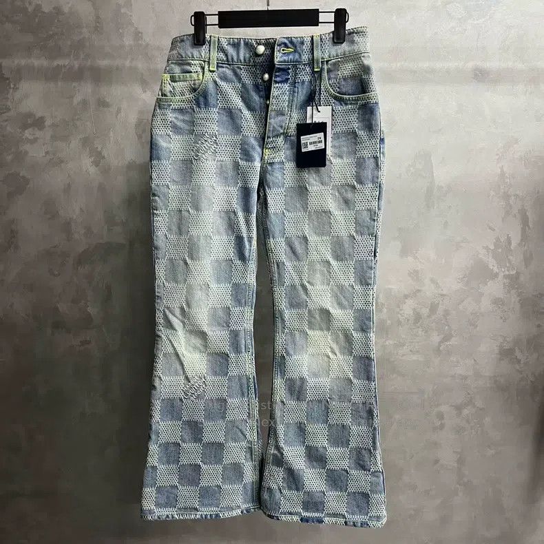 Louis Vuitton Louis Vuitton 24 Latest Blue Plaid Printed Button Mid Rise Size US 29 - 1 Thumbnail